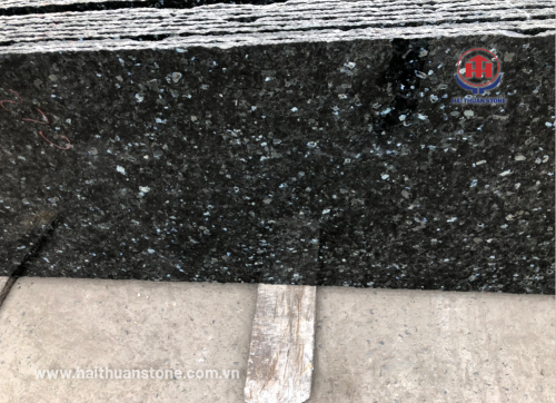 Đá Granite xà cừ xanh mắt mèo